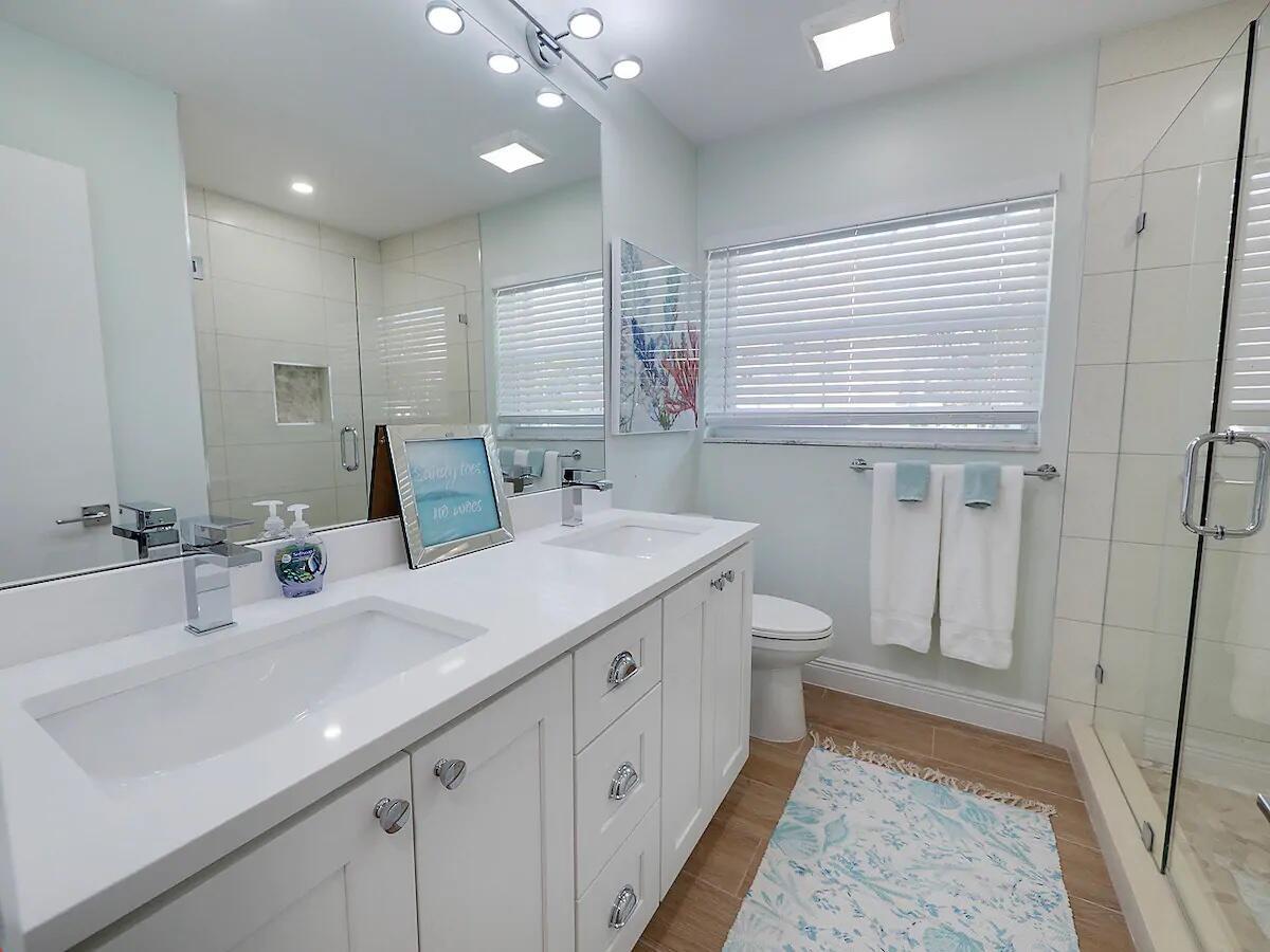 101 Sandal Ln #1,Palm Beach Shores, FL 33404