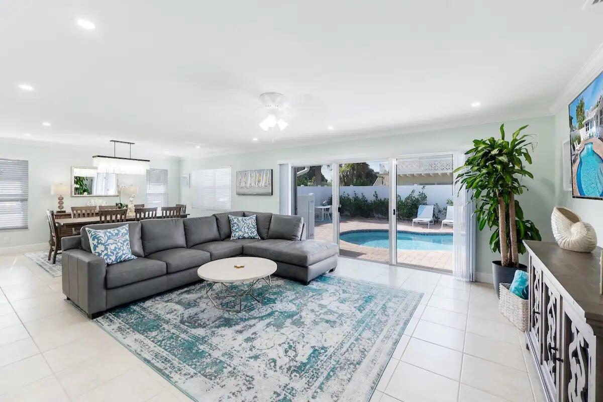 101 Sandal Ln #1,Palm Beach Shores, FL 33404