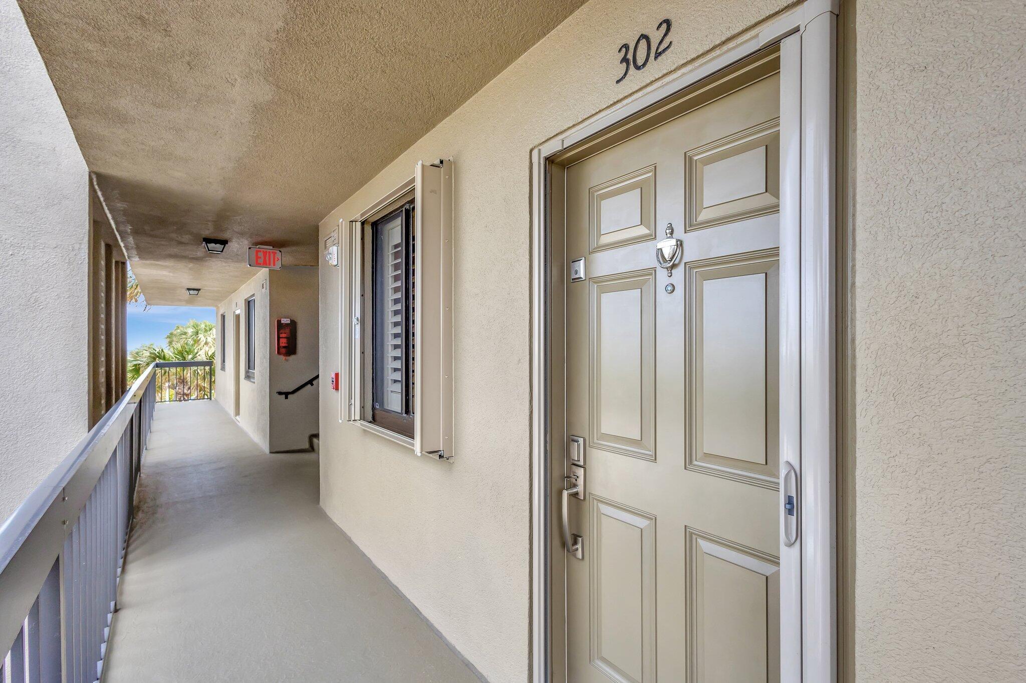 201 S Seas Dr #302 Jupiter, FL 33477