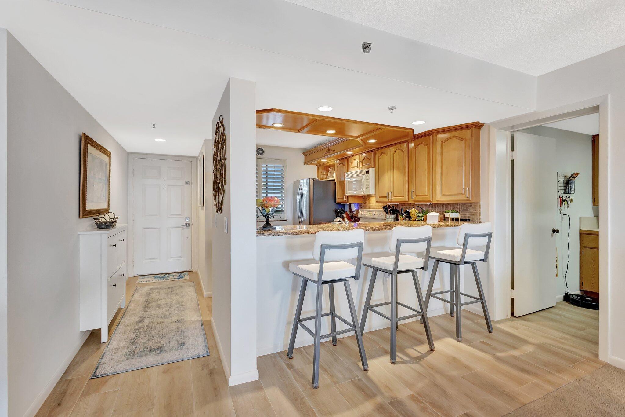 201 S Seas Dr #302 Jupiter, FL 33477