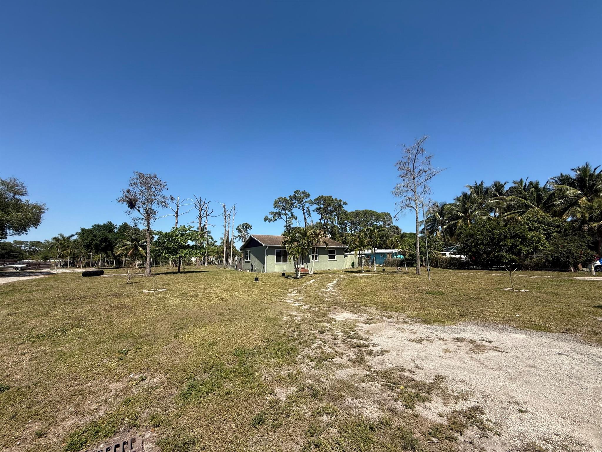 5211 Pine Grv Dr