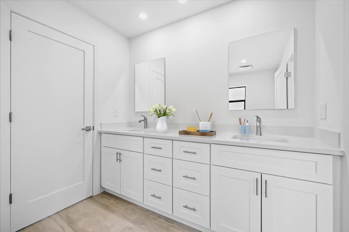 11569 Landing Pl North Palm Beach, FL 33408