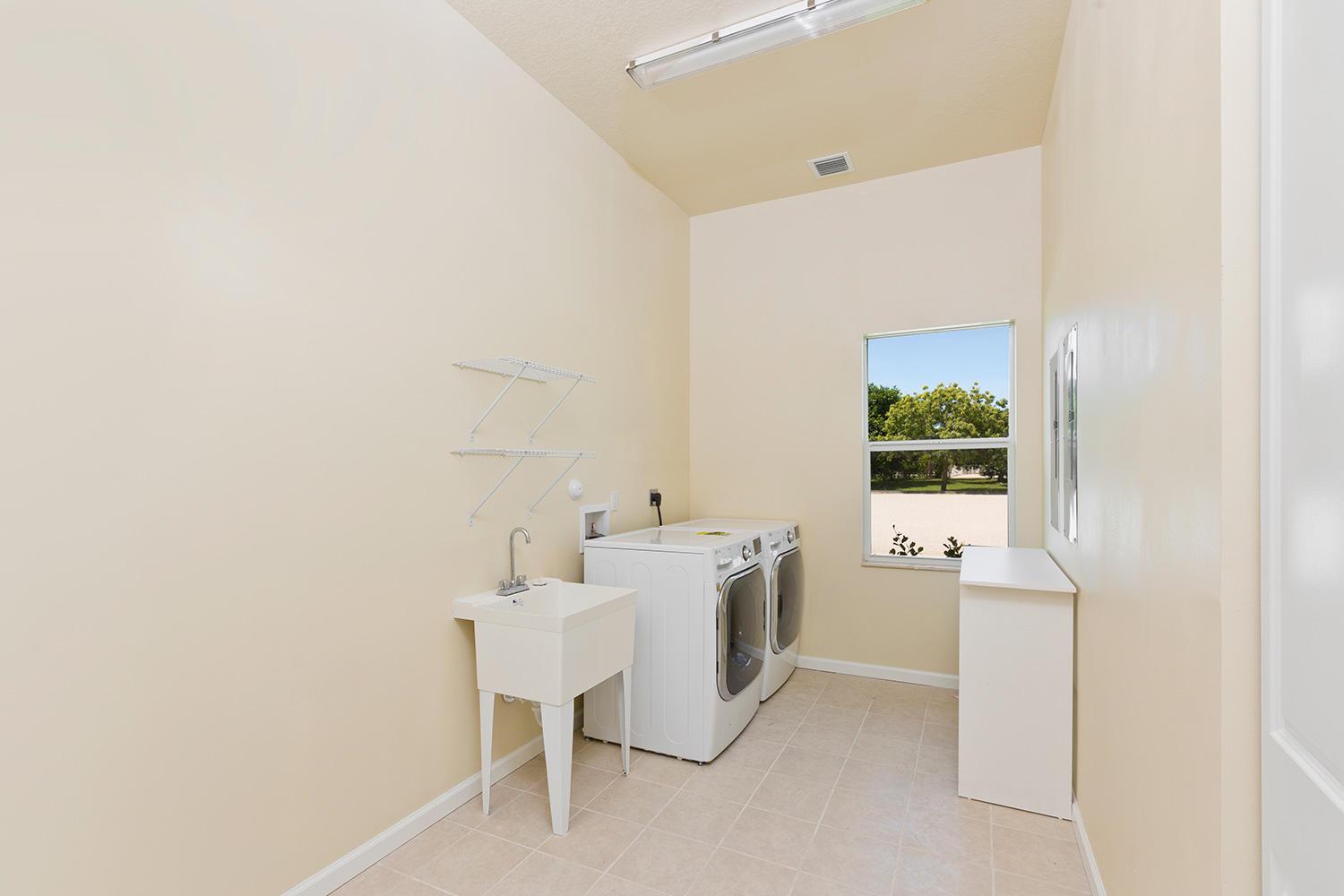 2088 Appaloosa Trl Wellington, FL 33414