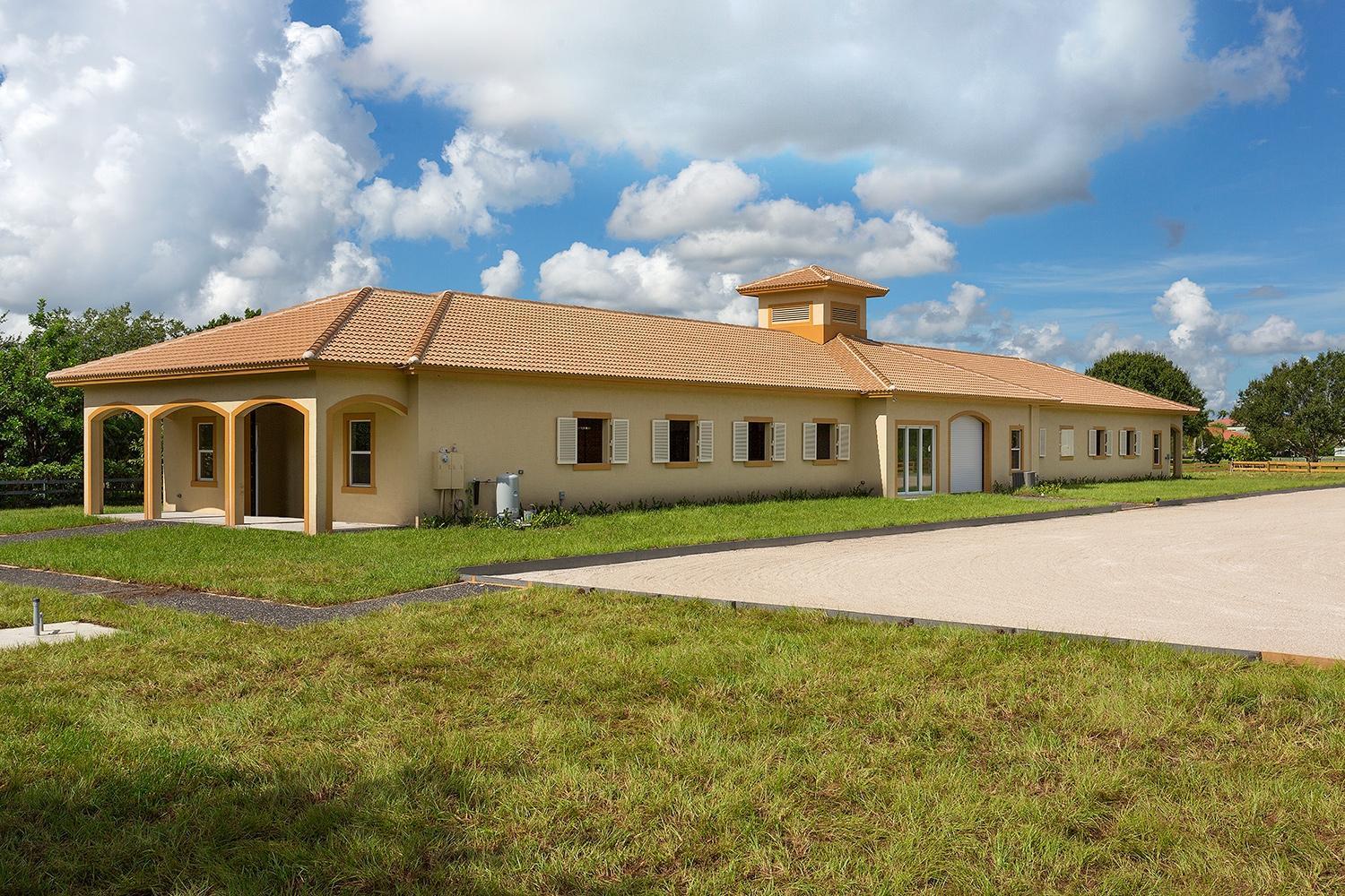 2088 Appaloosa Trl Wellington, FL 33414