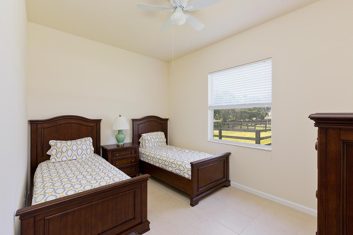 2088 Appaloosa Trl Wellington, FL 33414