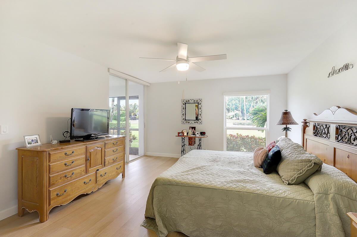 1 SE Turtle Crk Dr #A Jupiter, FL 33469