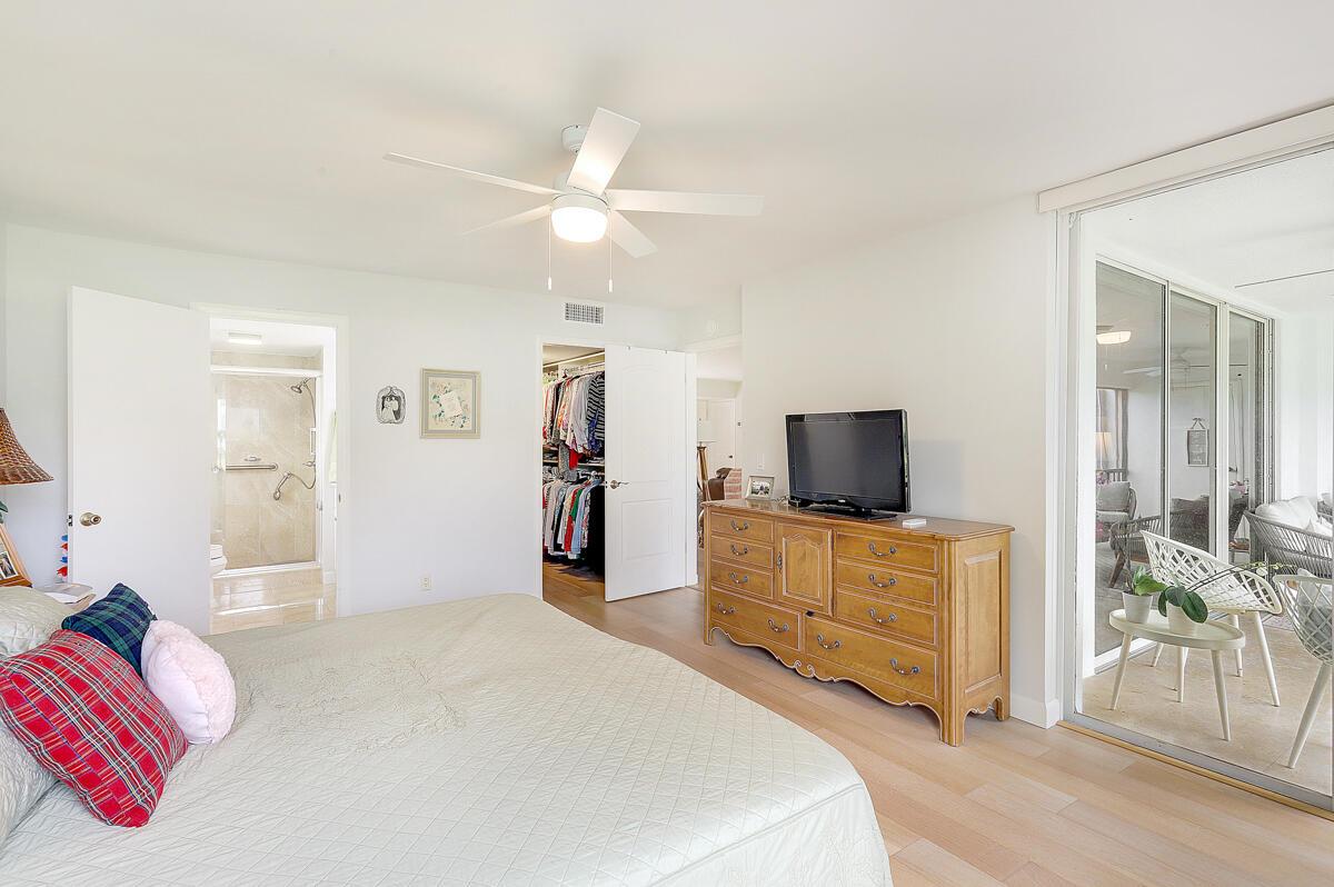 1 SE Turtle Crk Dr #A Jupiter, FL 33469