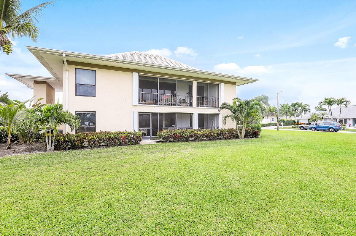 1 SE Turtle Crk Dr #A Jupiter, FL 33469