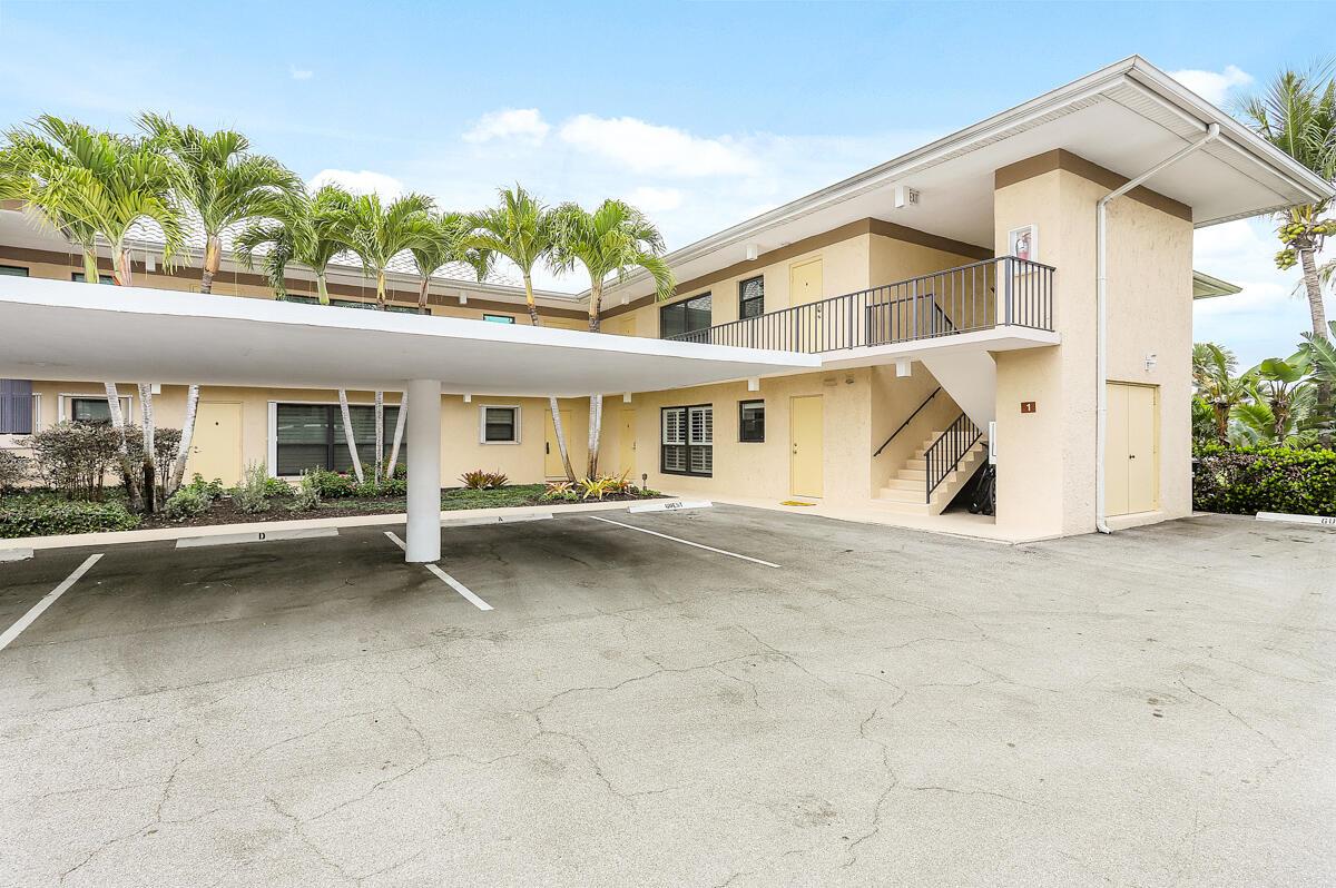 1 SE Turtle Crk Dr #A Jupiter, FL 33469