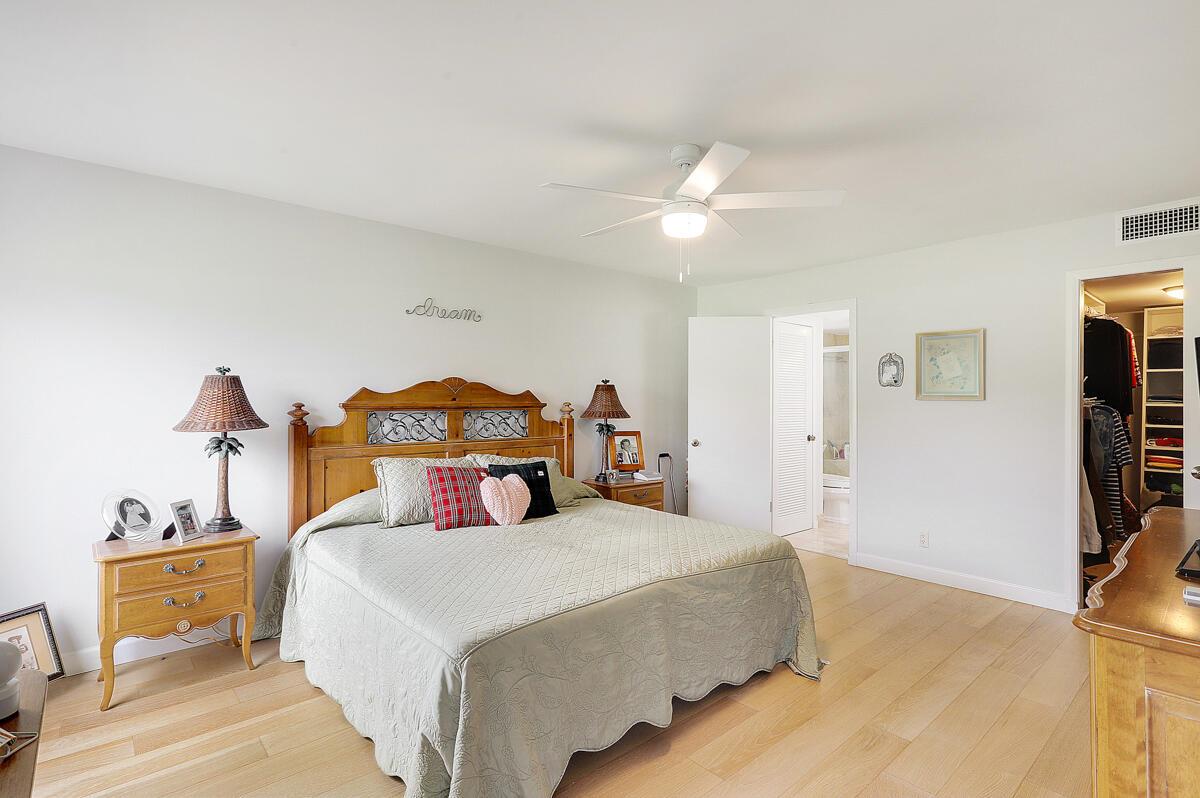 1 SE Turtle Crk Dr #A Jupiter, FL 33469