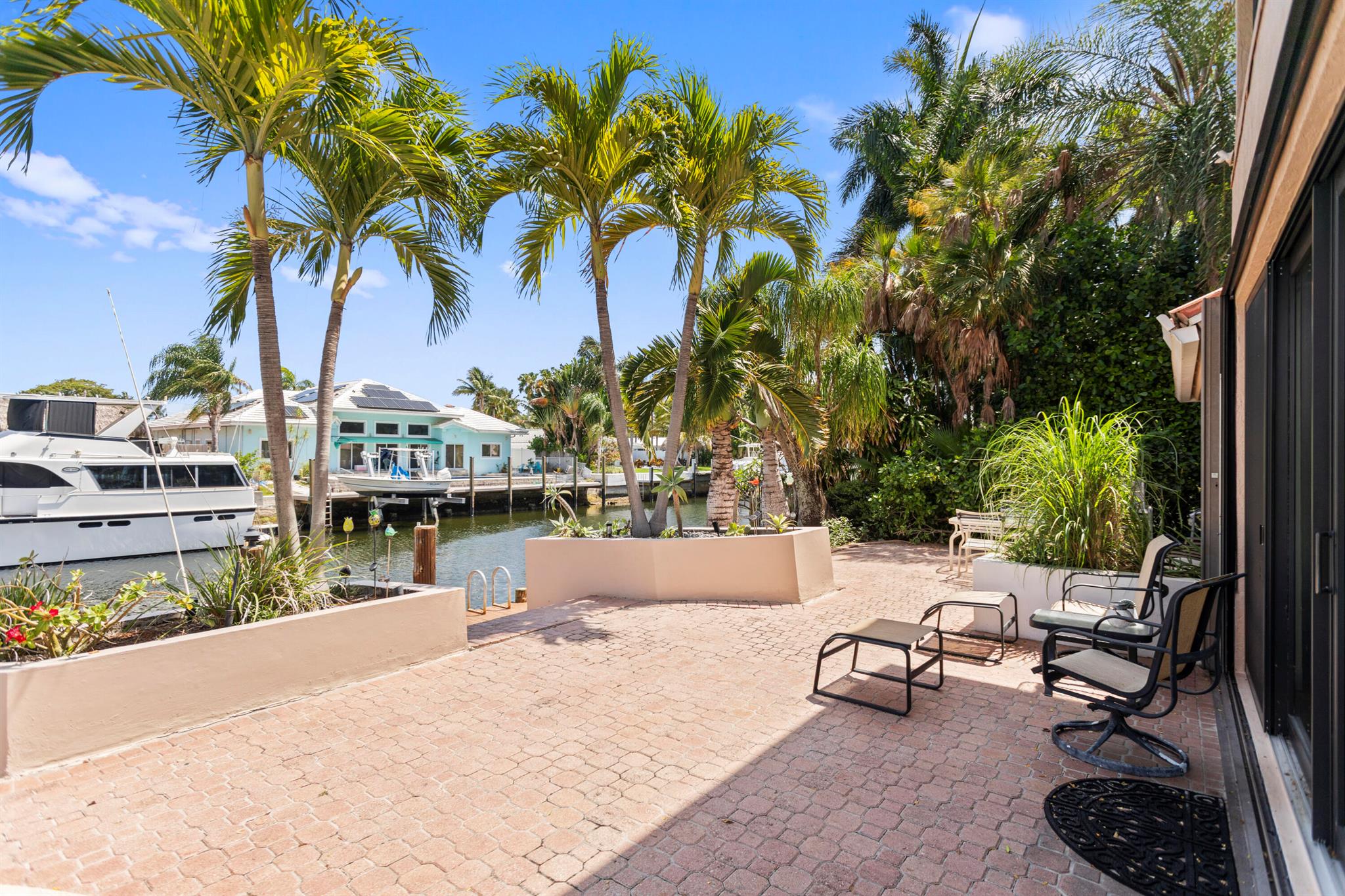 2865 NE 19th St,Pompano Beach, FL 33062