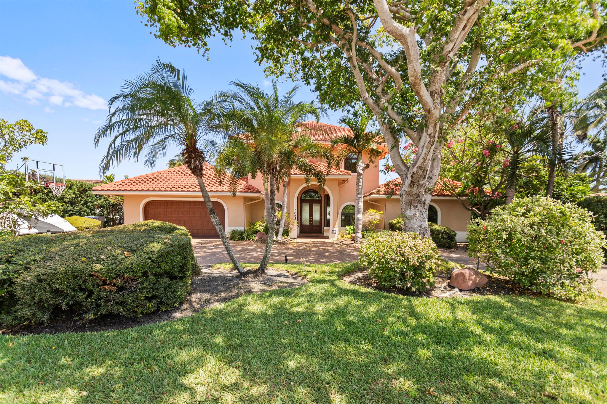 2865 NE 19th St,Pompano Beach, FL 33062