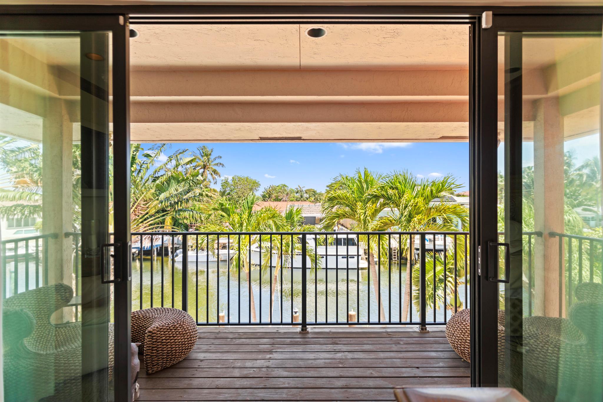 2865 NE 19th St,Pompano Beach, FL 33062