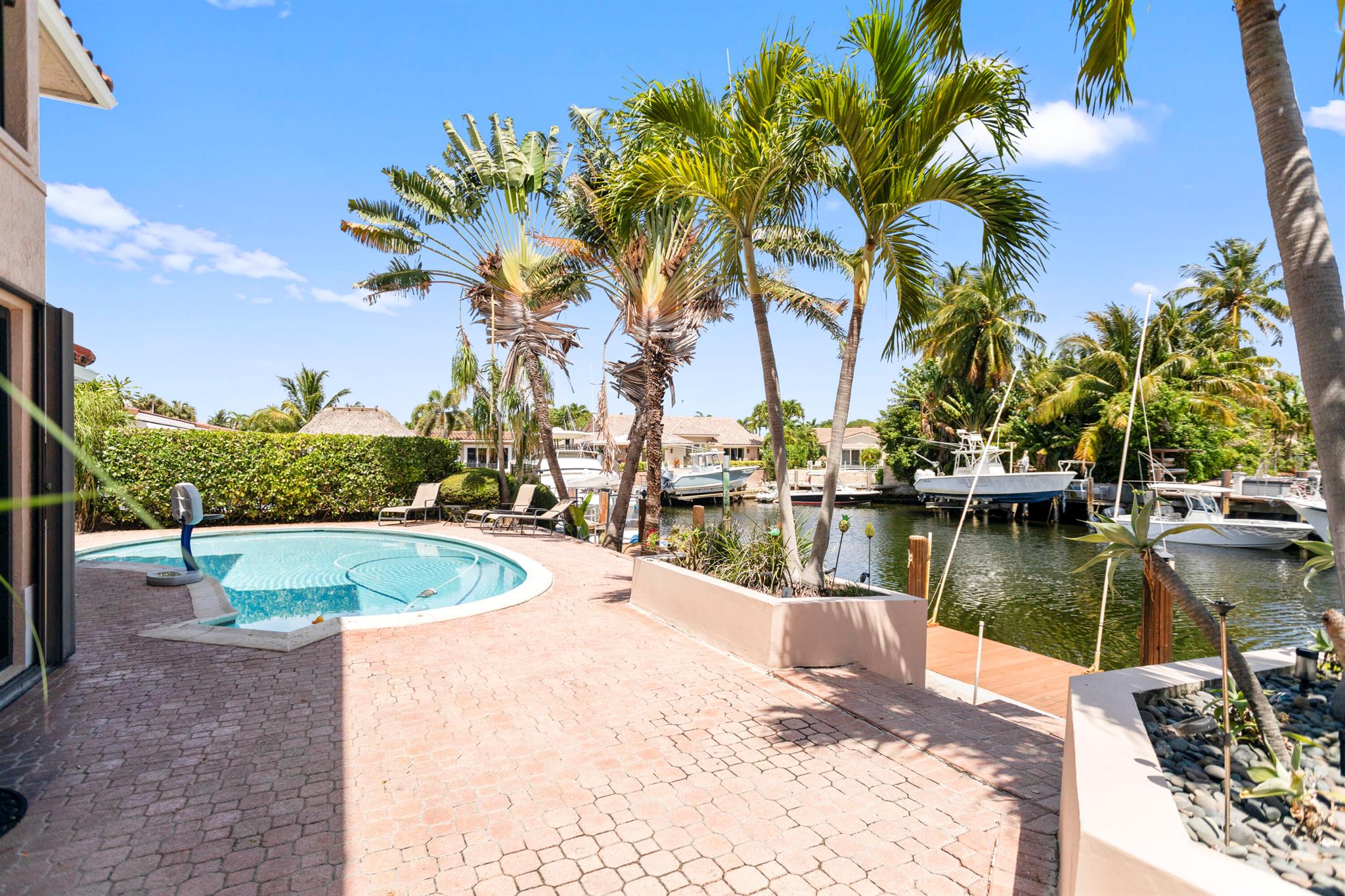 2865 NE 19th St,Pompano Beach, FL 33062