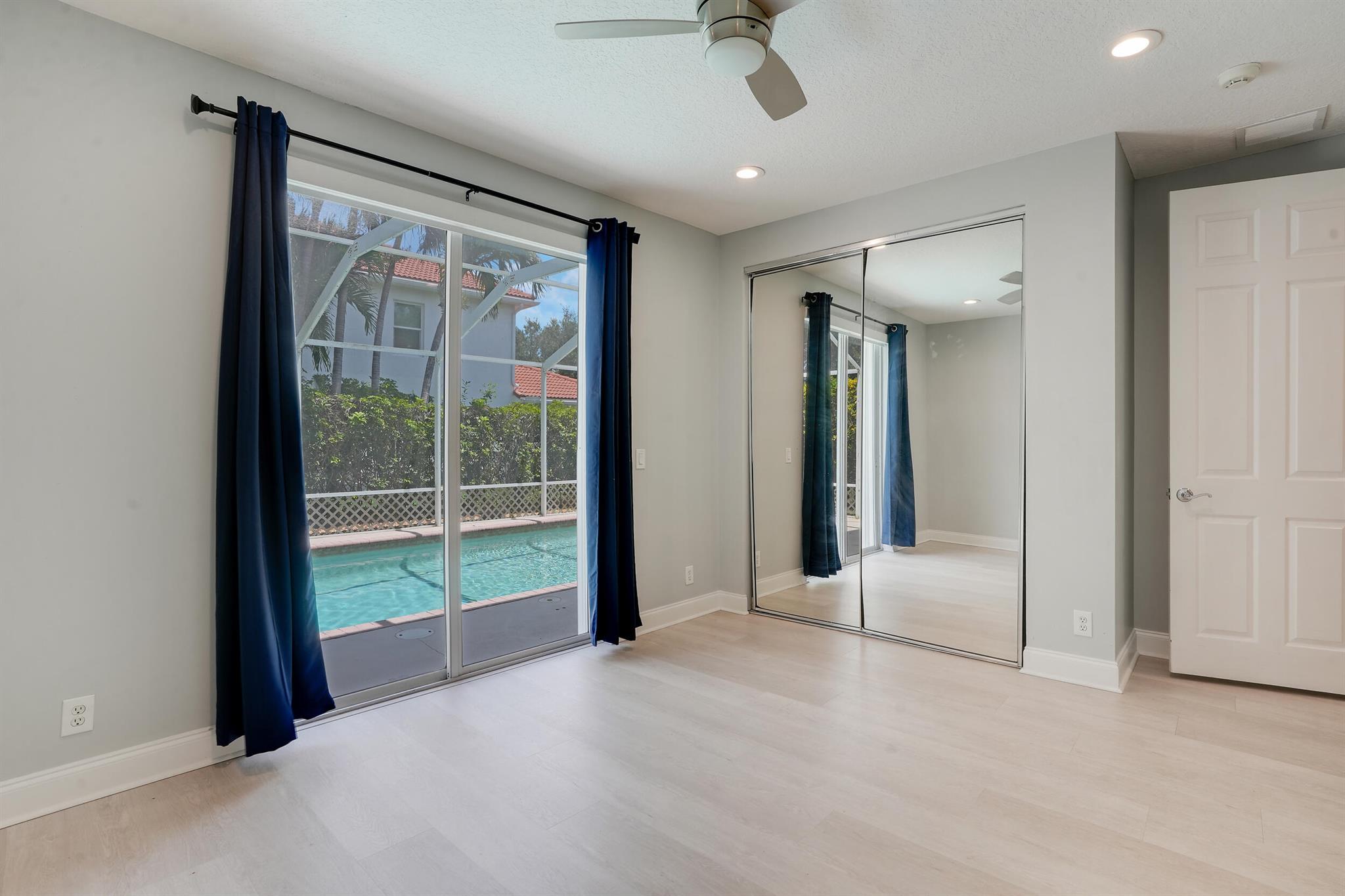 220 Blackbird Ln Jupiter, FL 33458