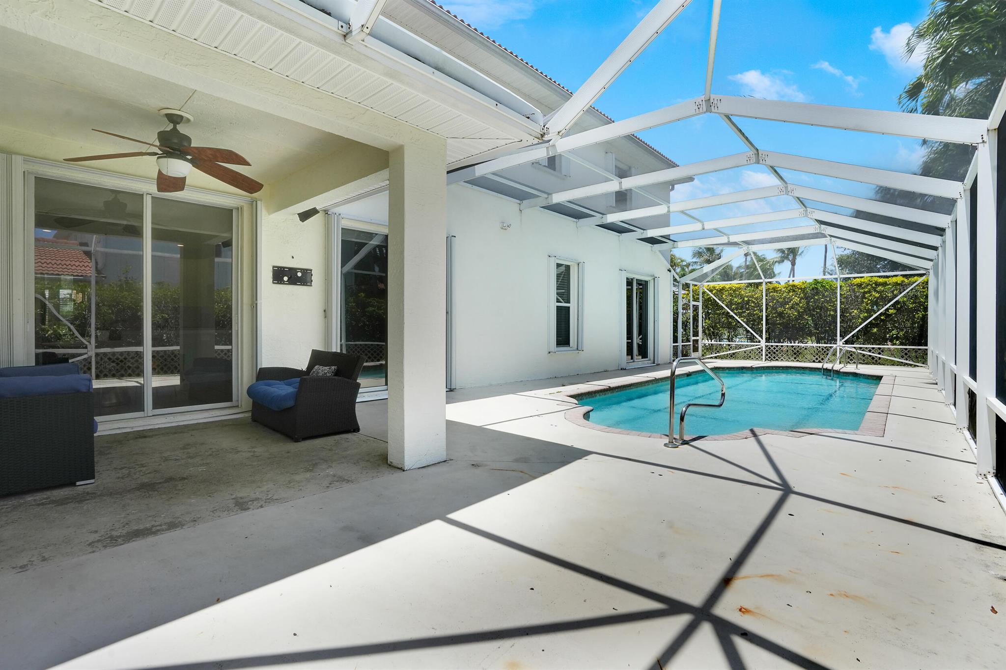 220 Blackbird Ln Jupiter, FL 33458
