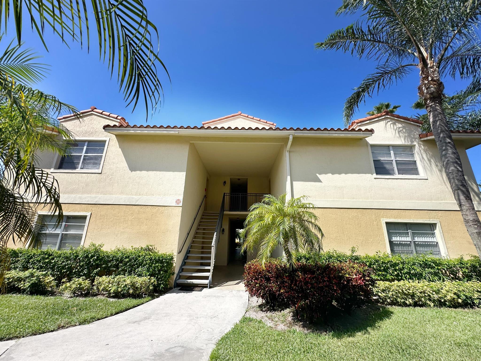 1241 SW 46th Ave #1008