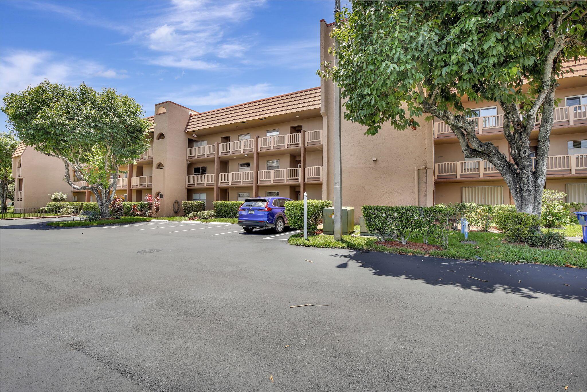 9681 Sunrise Lks Blvd #104