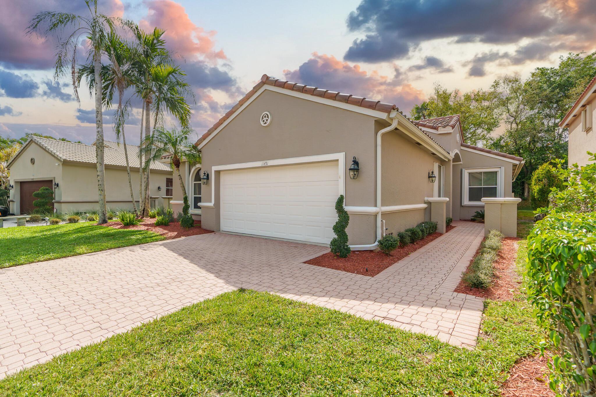 11451 Sea Grass Cir