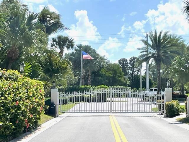 3008 Fairway Dr Jupiter, FL 33477