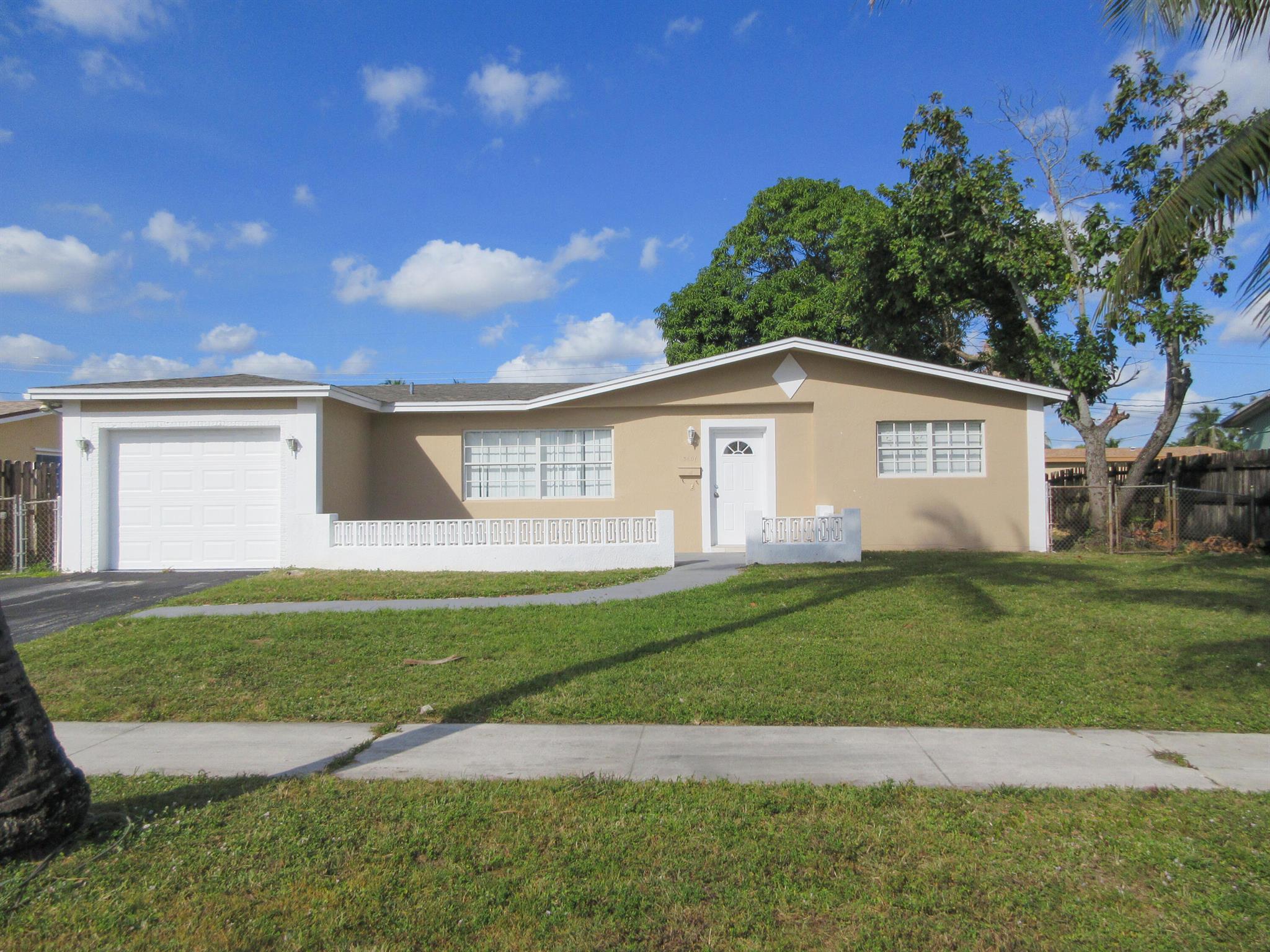 3601 NW 40th St