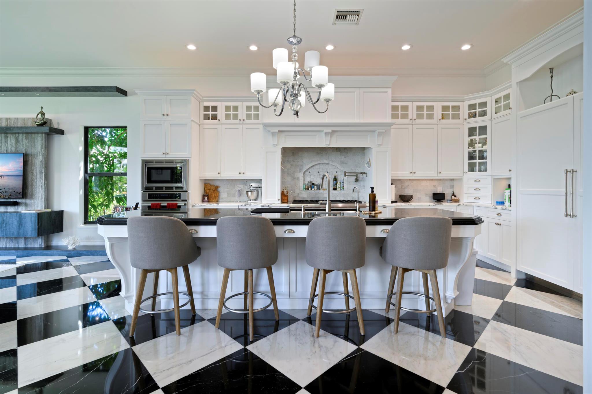 1950 Portage Lndg North Palm Beach, FL 33408