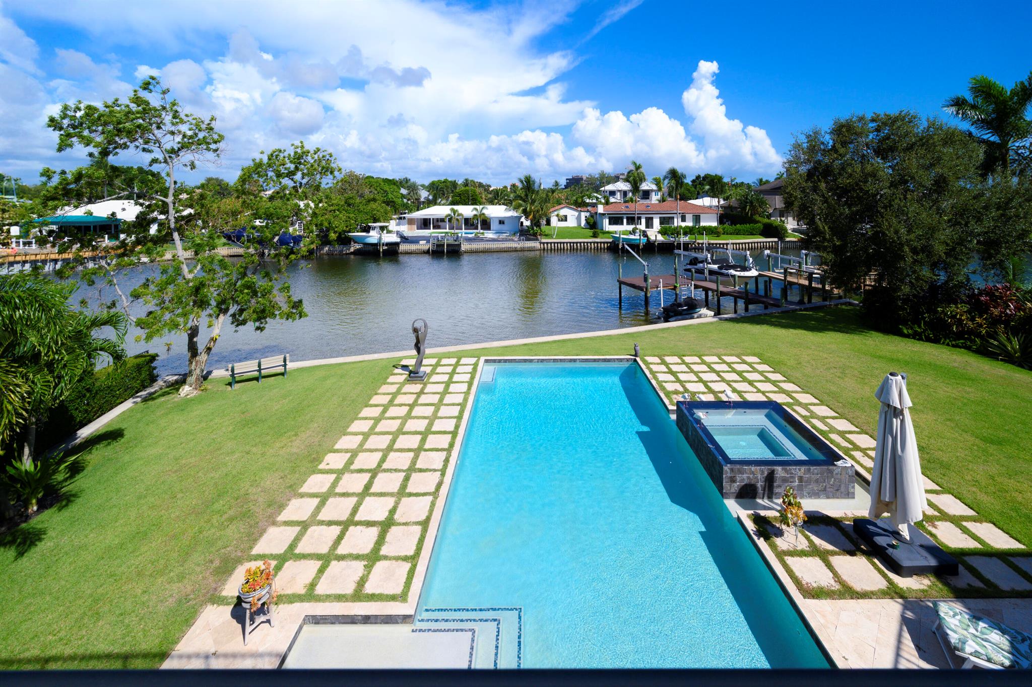 1950 Portage Lndg North Palm Beach, FL 33408