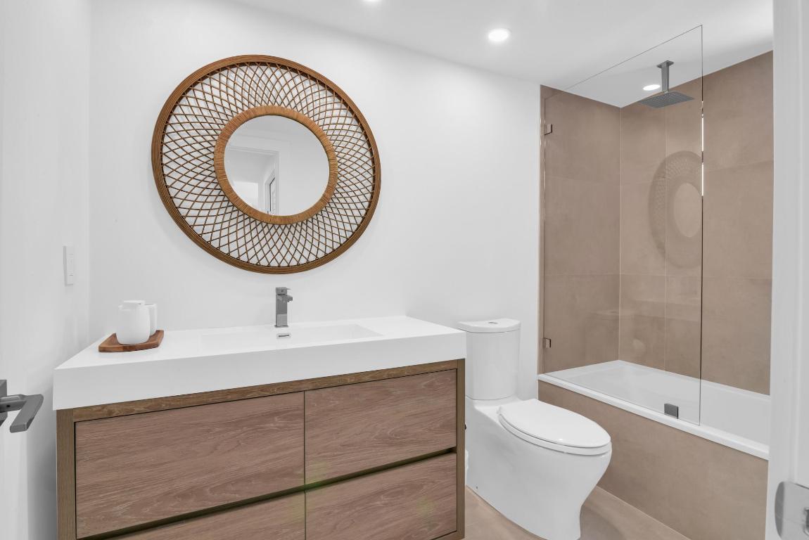 2909 S Ocean #7a Highland Beach, FL 33487