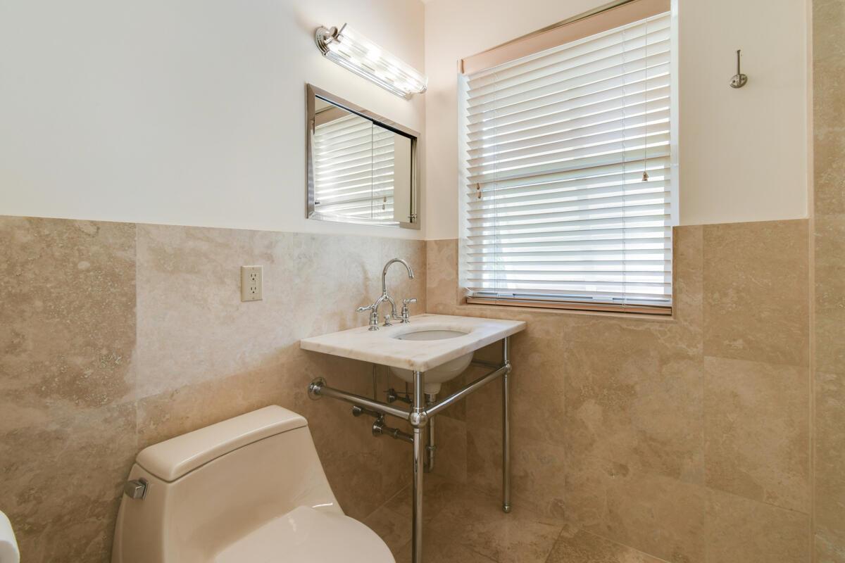 229 Colony Rd Jupiter Inlet Colony, FL 33469