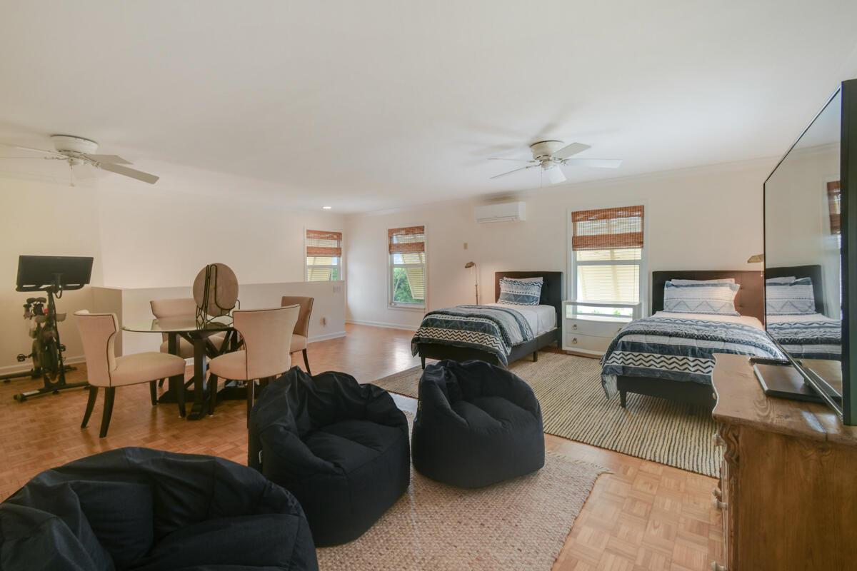 229 Colony Rd Jupiter Inlet Colony, FL 33469