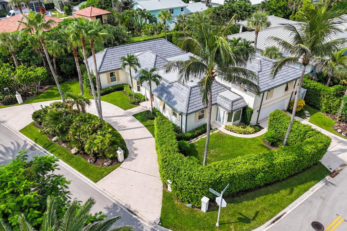 229 Colony Rd Jupiter Inlet Colony, FL 33469