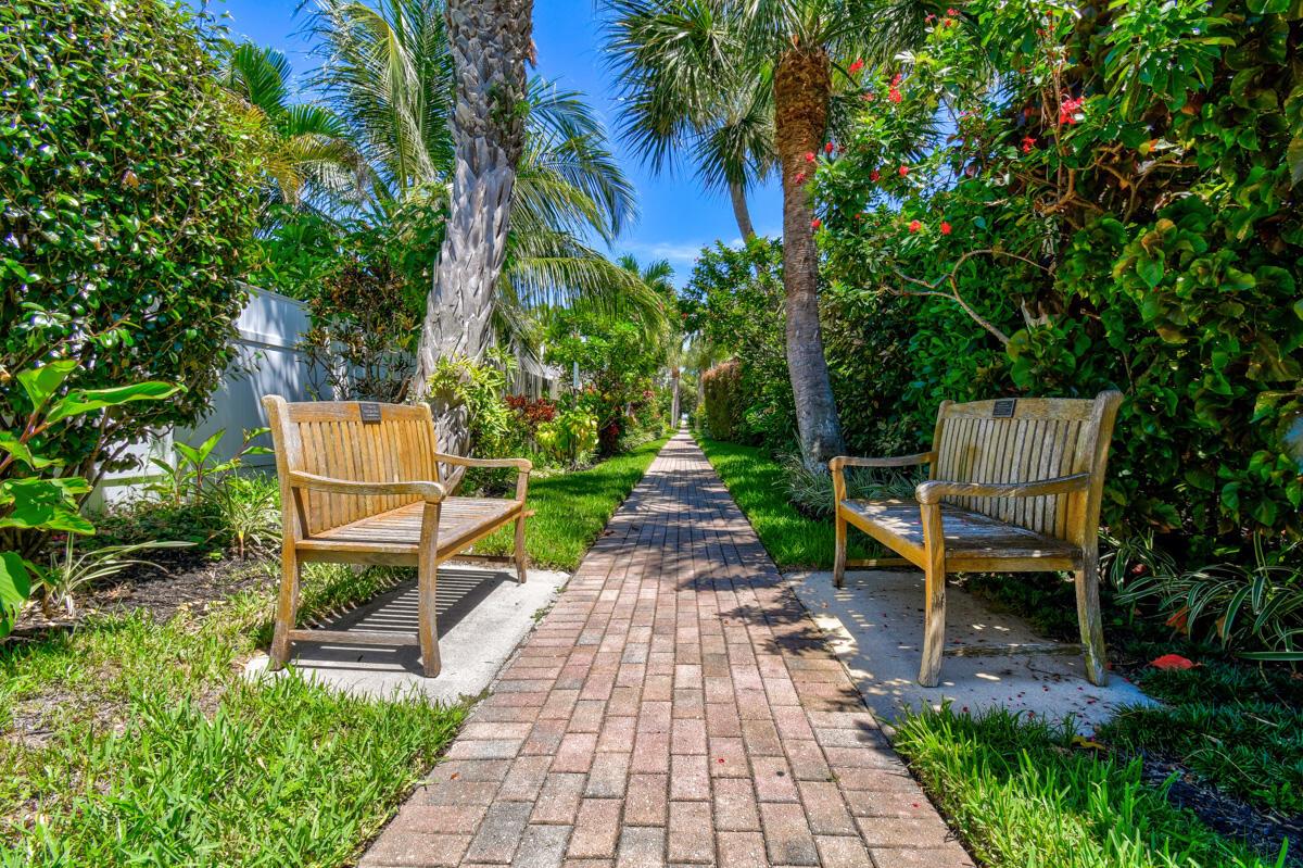 229 Colony Rd Jupiter Inlet Colony, FL 33469