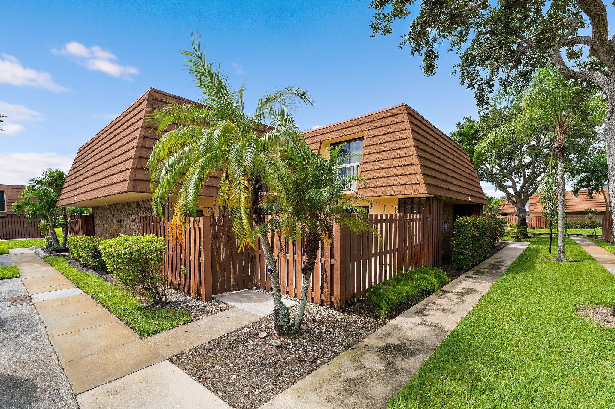825 Center St #30a