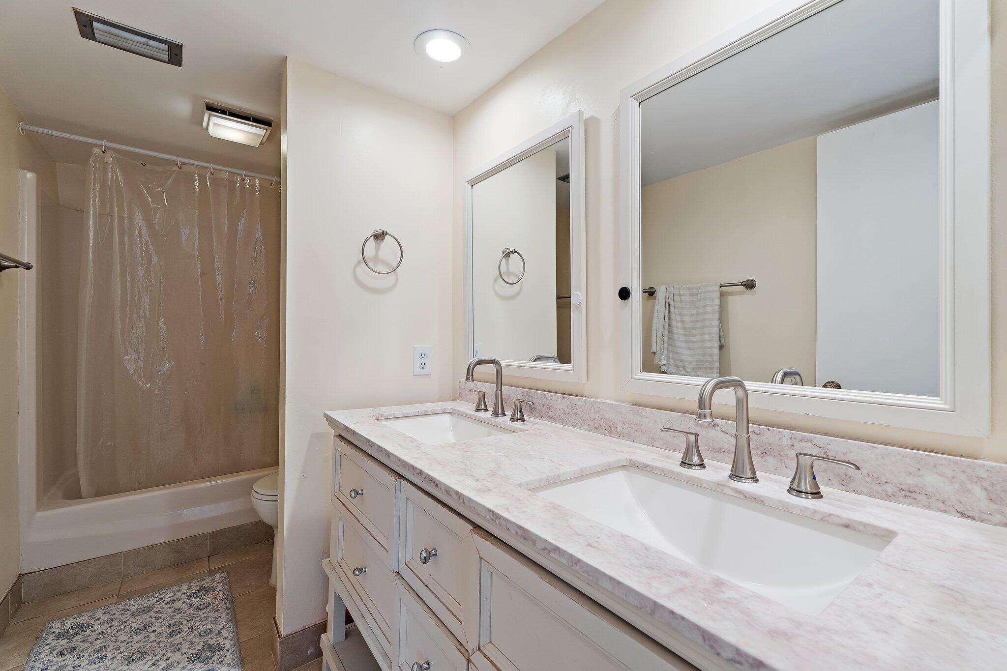 825 Center St #30a Jupiter, FL 33458