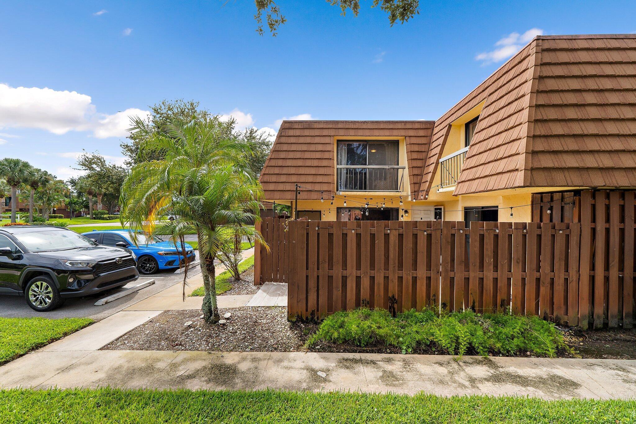 825 Center St #30a Jupiter, FL 33458