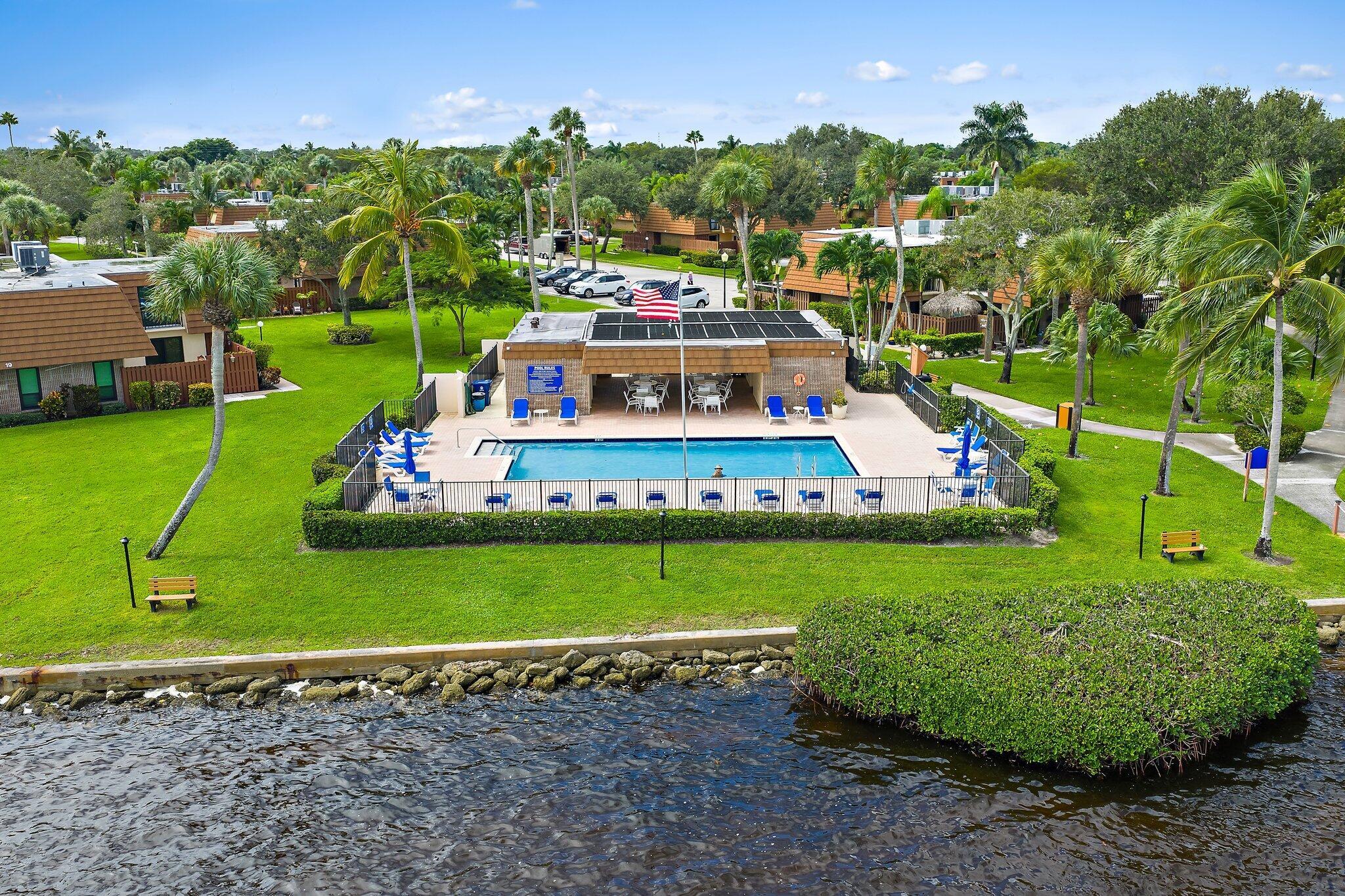 825 Center St #30a Jupiter, FL 33458