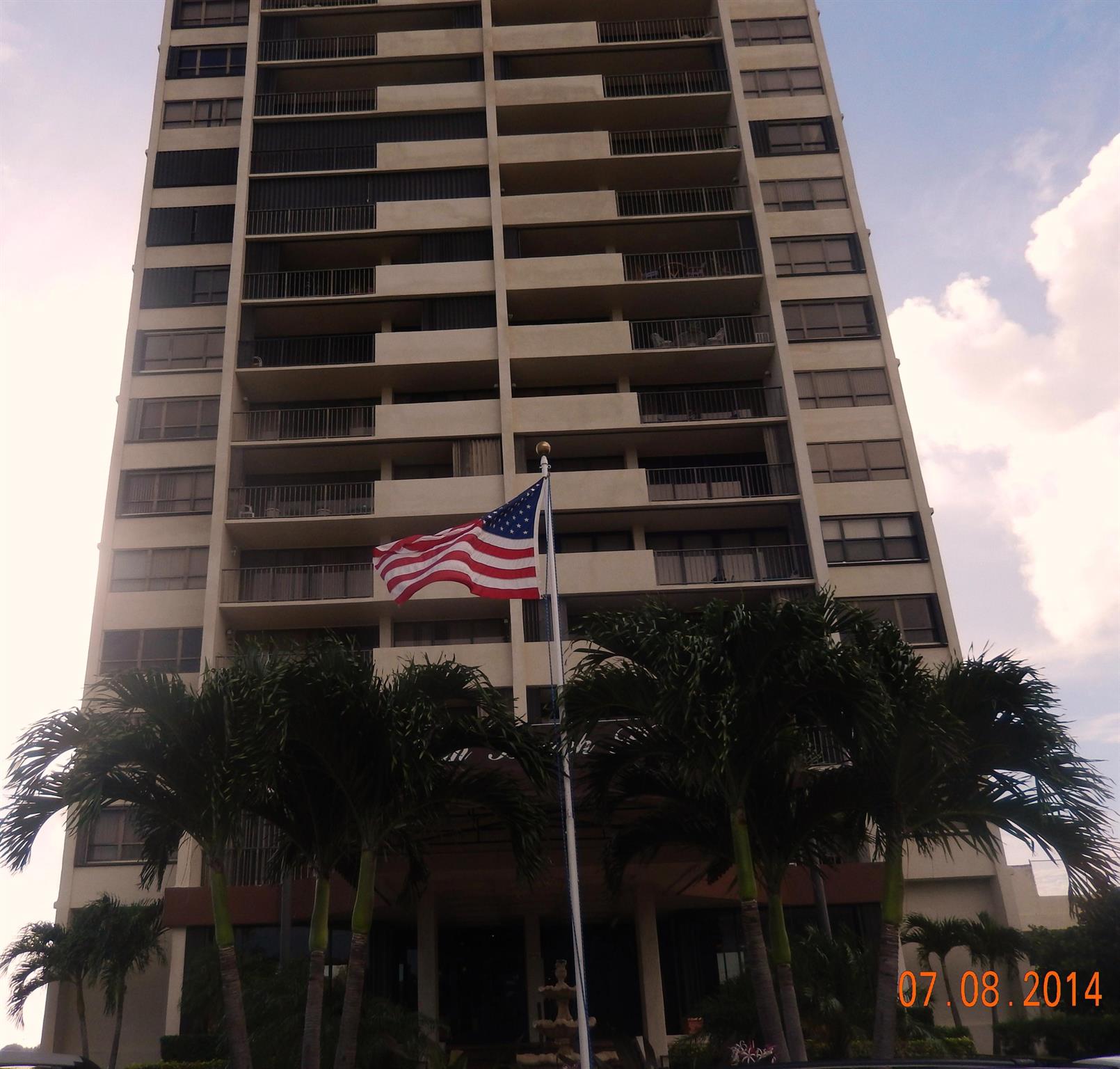 5600 N Flagler Dr #1110