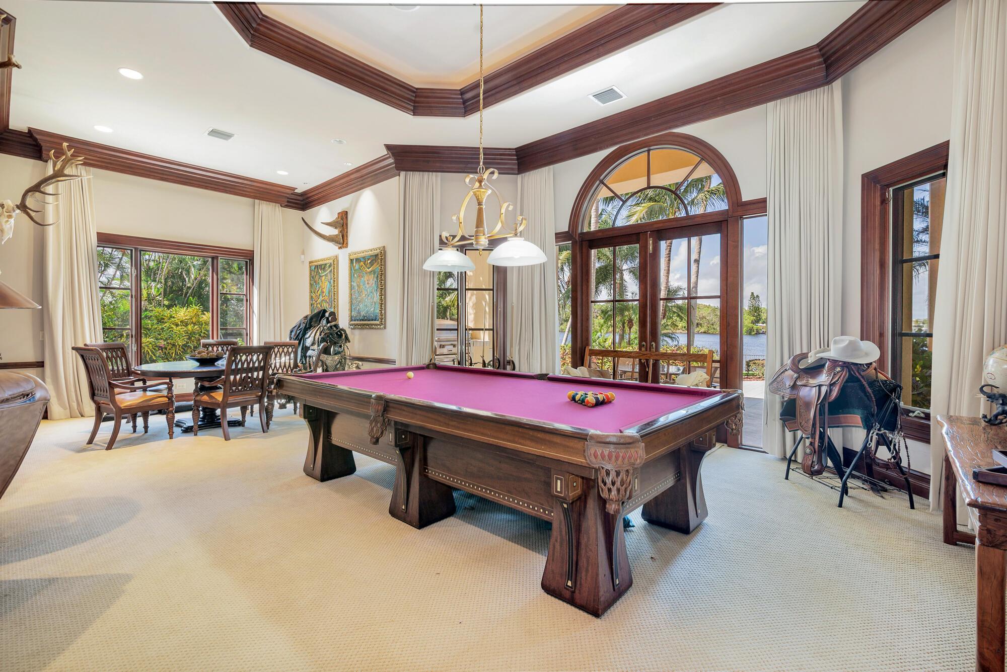 19223 Riverside Dr Tequesta, FL 33469