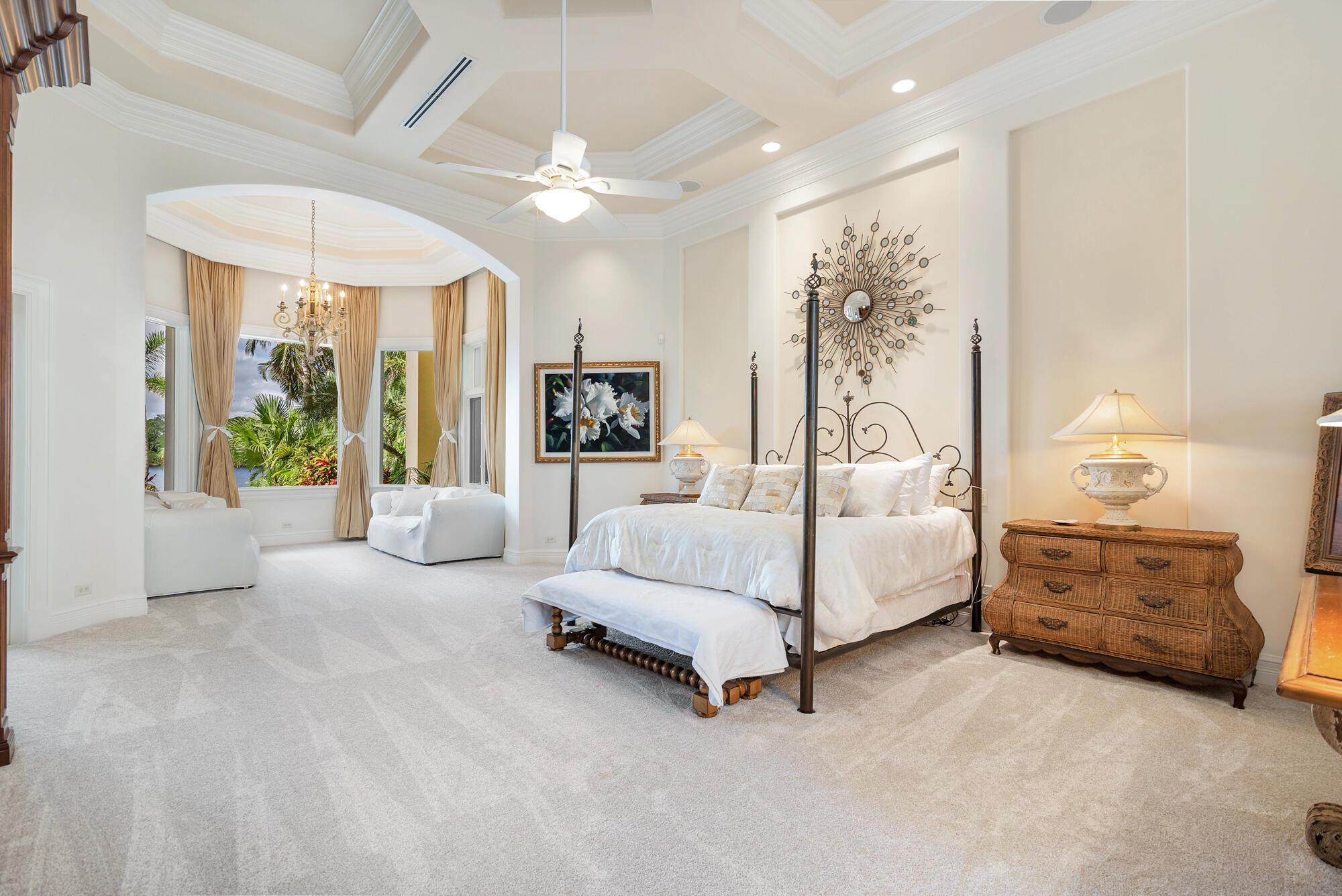 19223 Riverside Dr Tequesta, FL 33469