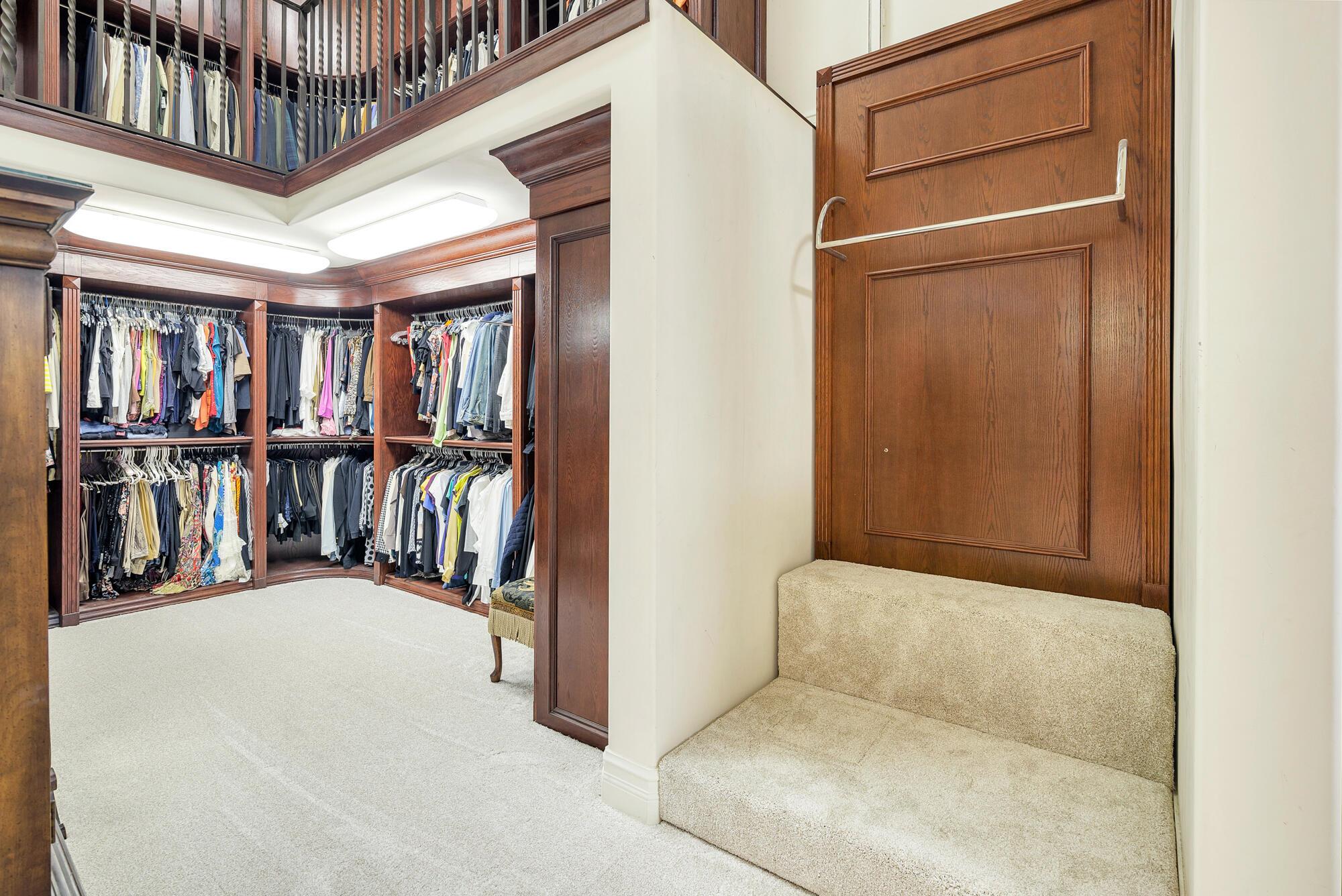 19223 Riverside Dr Tequesta, FL 33469