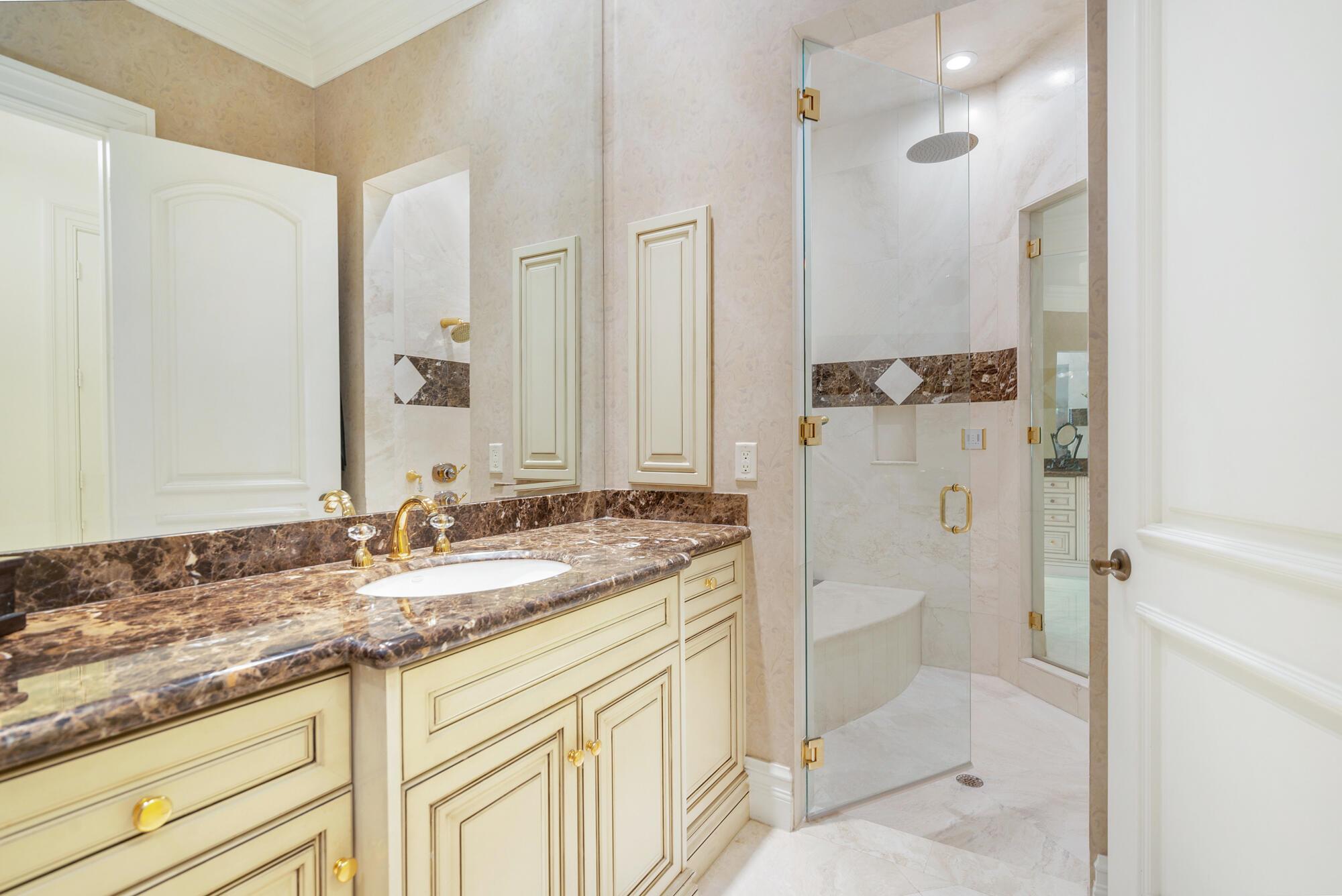 19223 Riverside Dr Tequesta, FL 33469