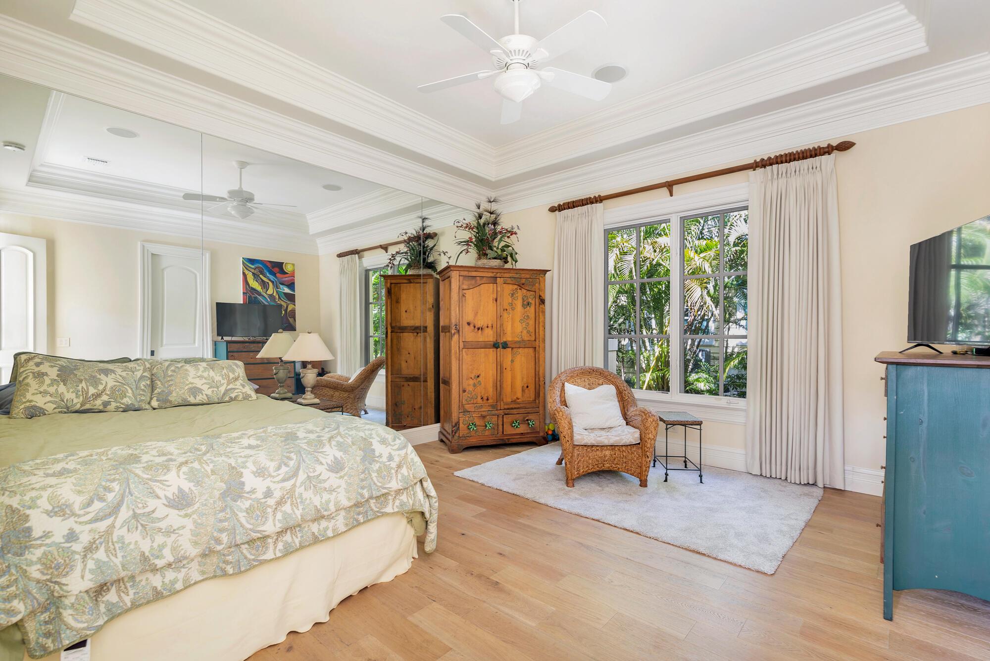 19223 Riverside Dr Tequesta, FL 33469