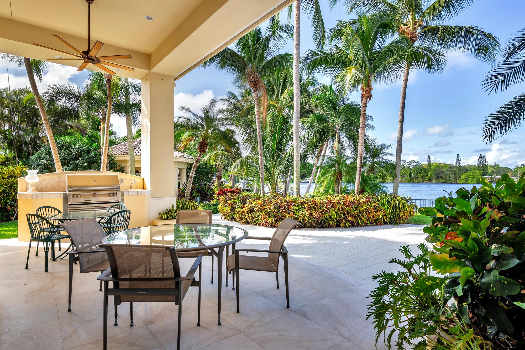 19223 Riverside Dr Tequesta, FL 33469