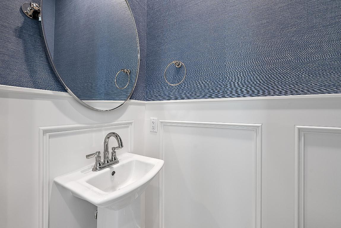 248 Honeysuckle Jupiter, FL 33458