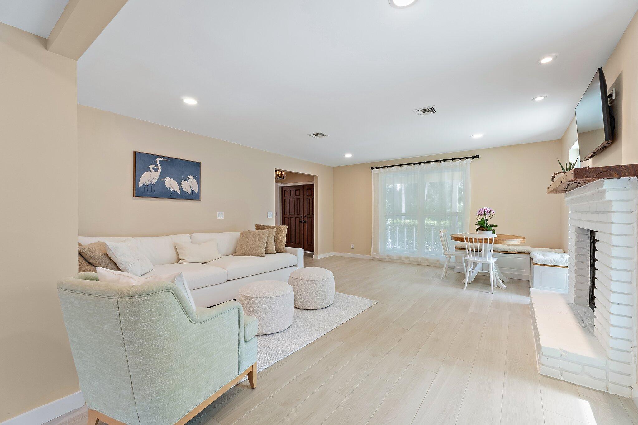 17375 Thunder Jupiter, FL 33478