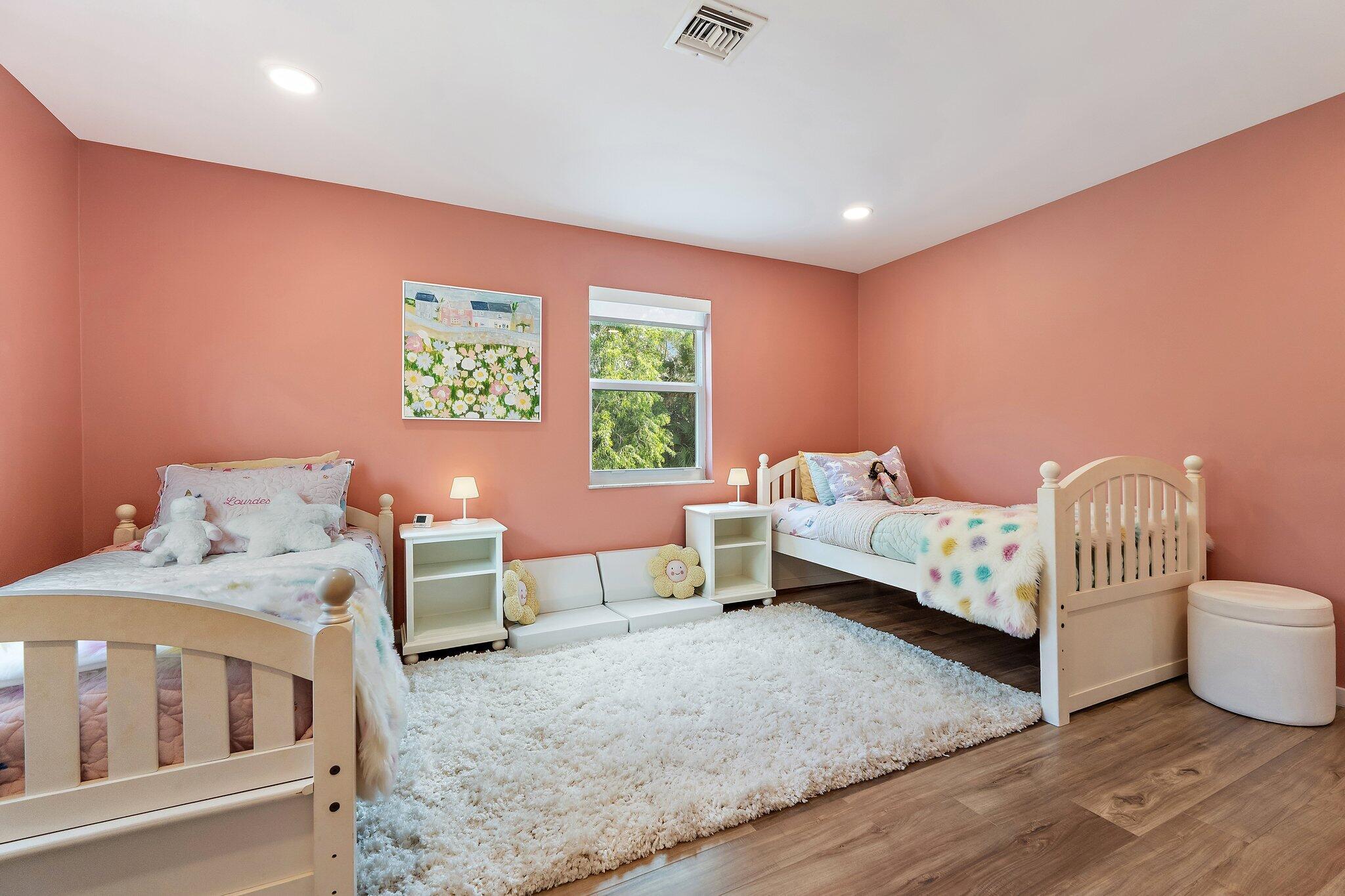 17375 Thunder Jupiter, FL 33478