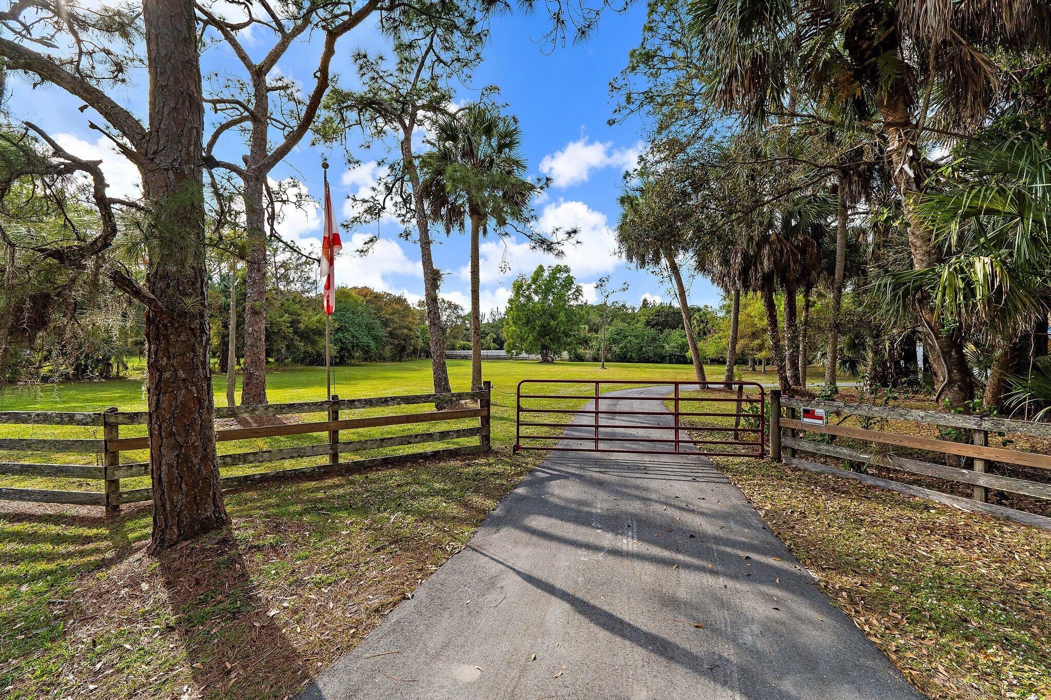 17375 Thunder Jupiter, FL 33478