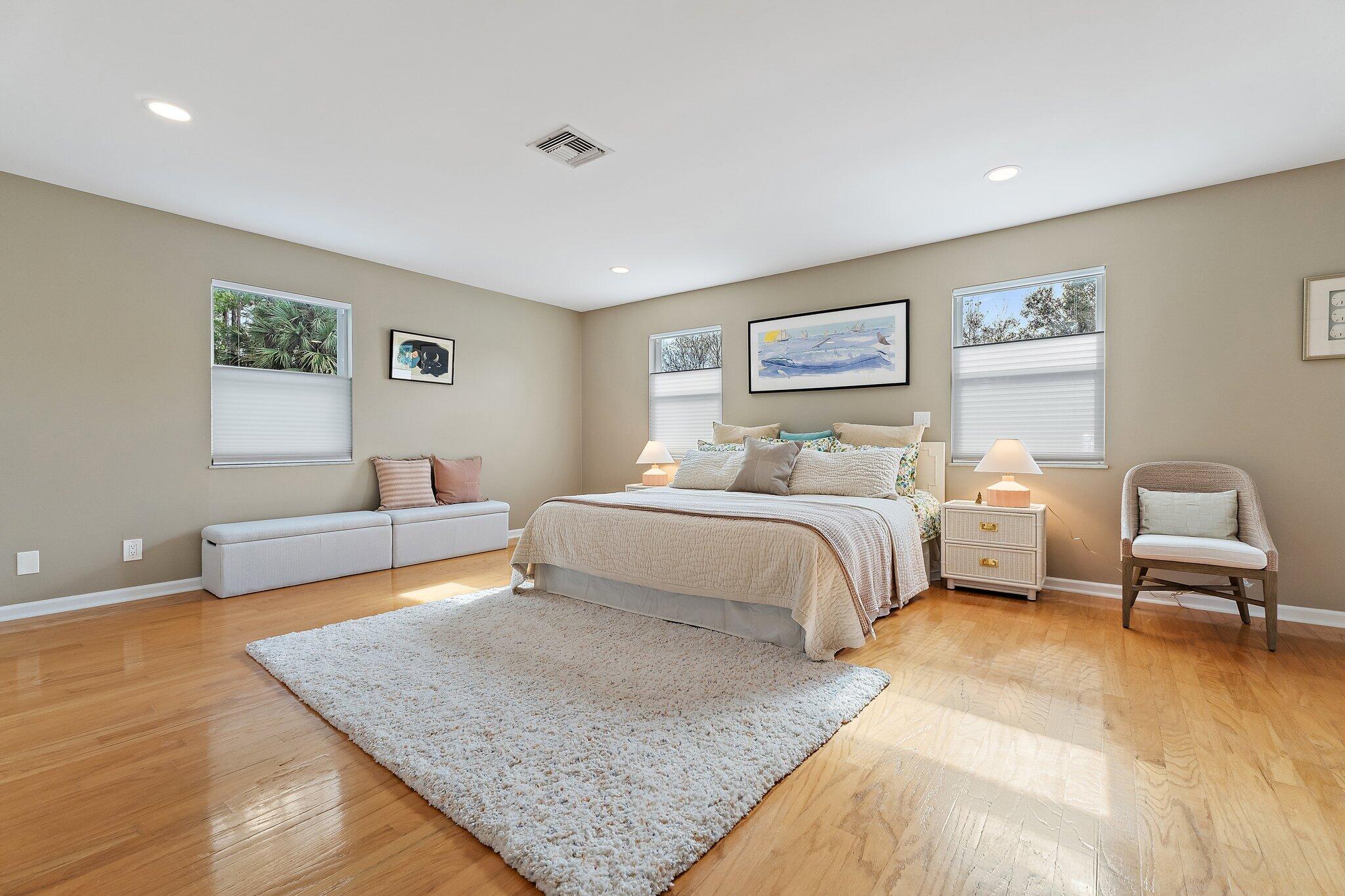 17375 Thunder Jupiter, FL 33478