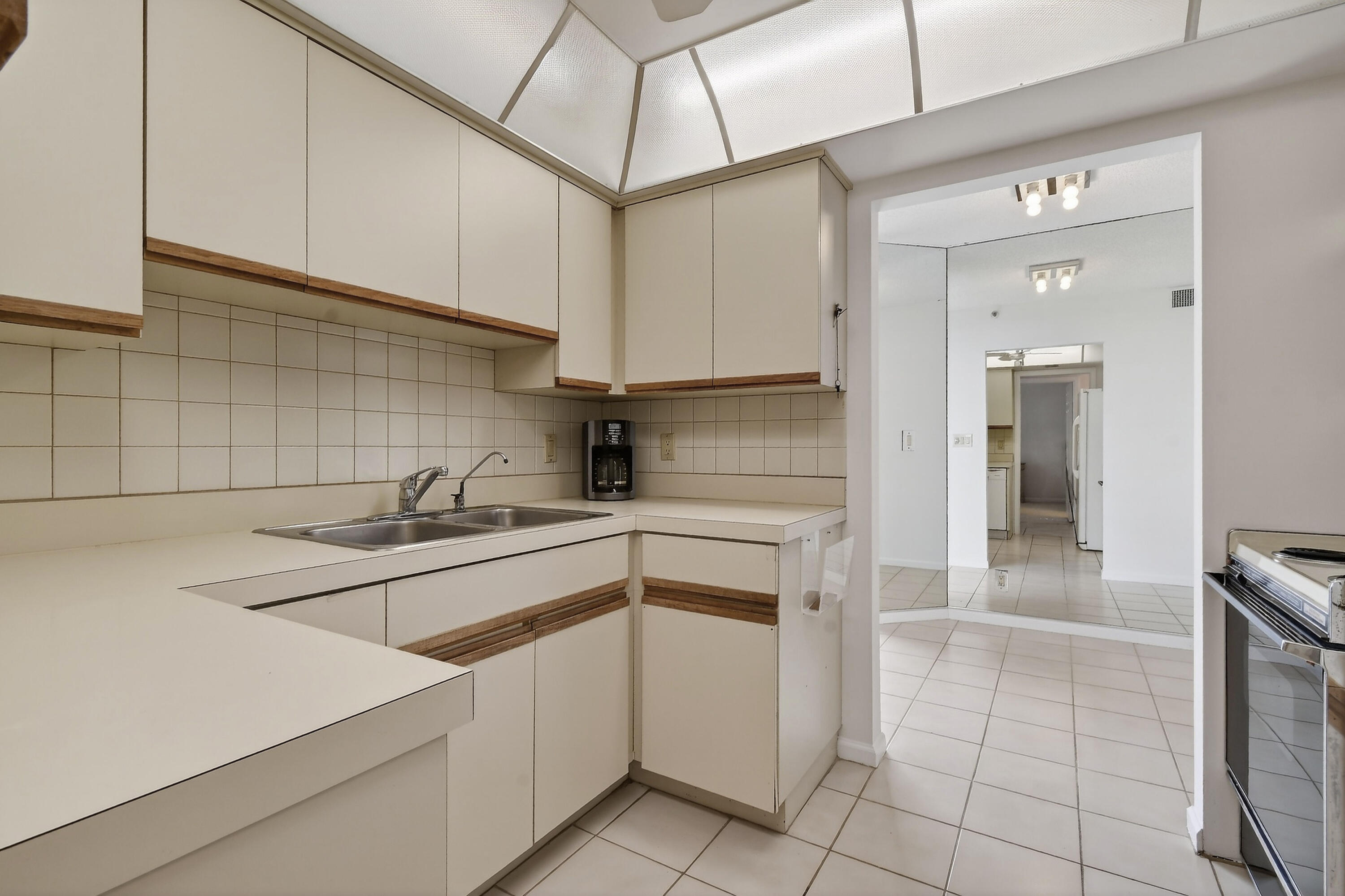 176 Helios #401 Jupiter, FL 33477