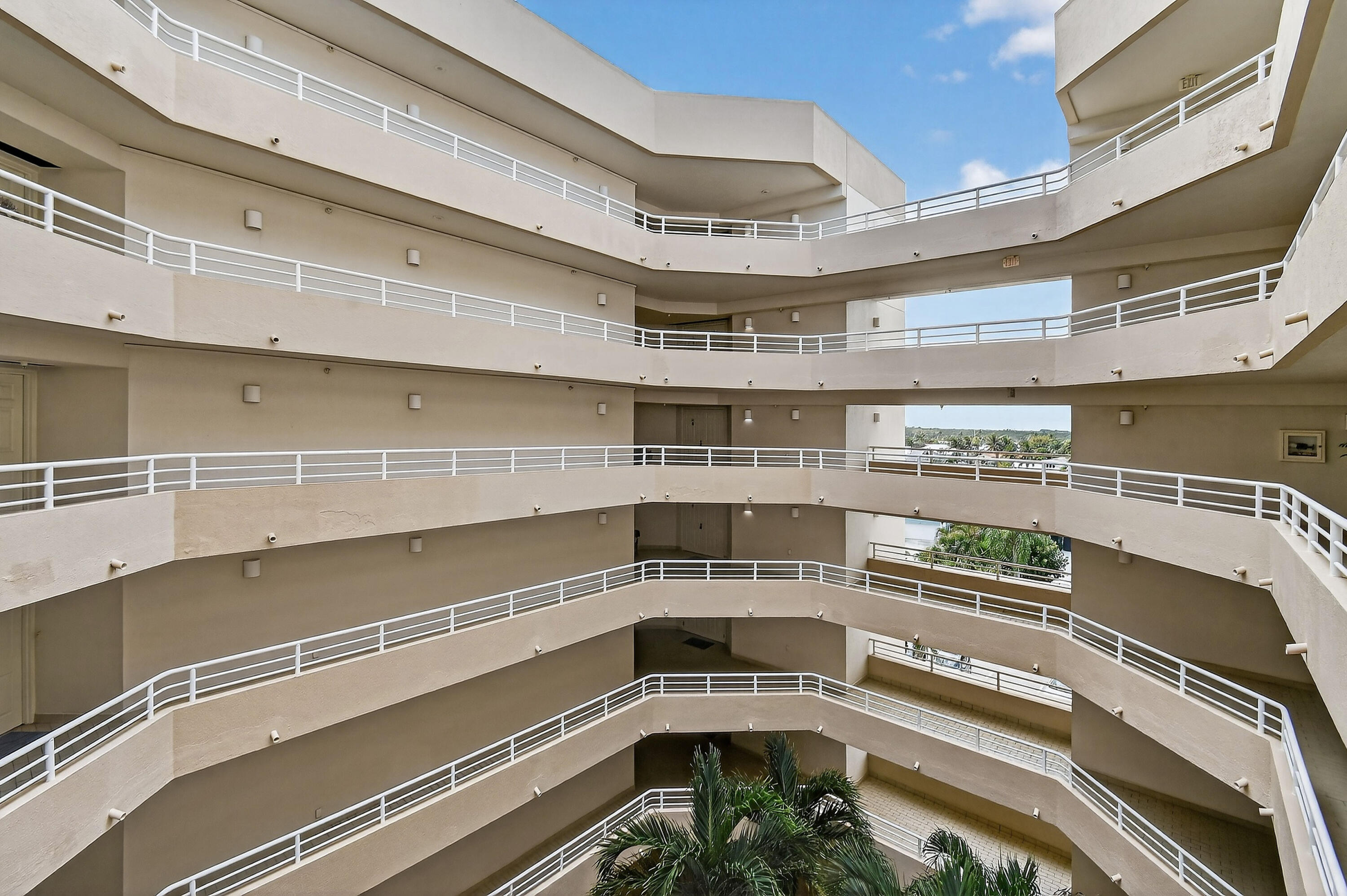 176 Helios #401 Jupiter, FL 33477